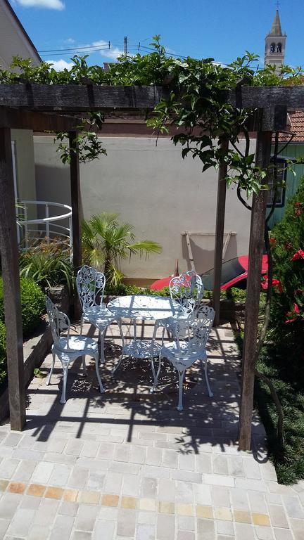Vo Santina Inn Protasio Alves